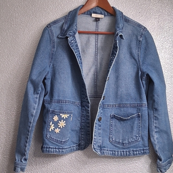 Blue Denim Jacket with Floral Embroidery        Size L - Picture 8 of 14